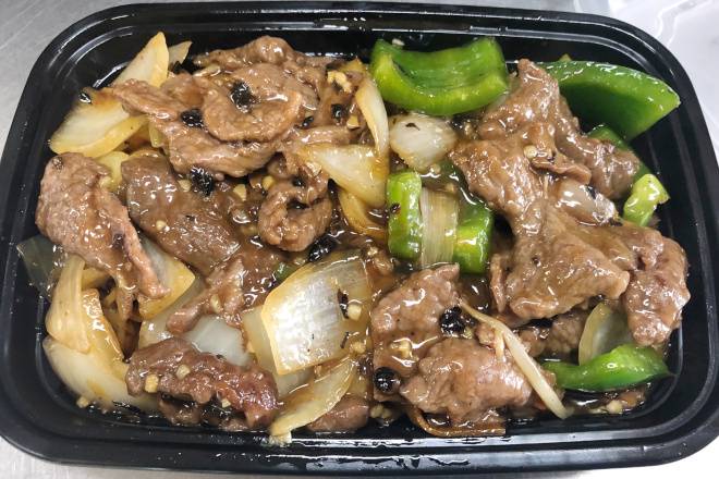 Beef Horfan with vegetable  In Black Bean Sauce 鼓計牛河